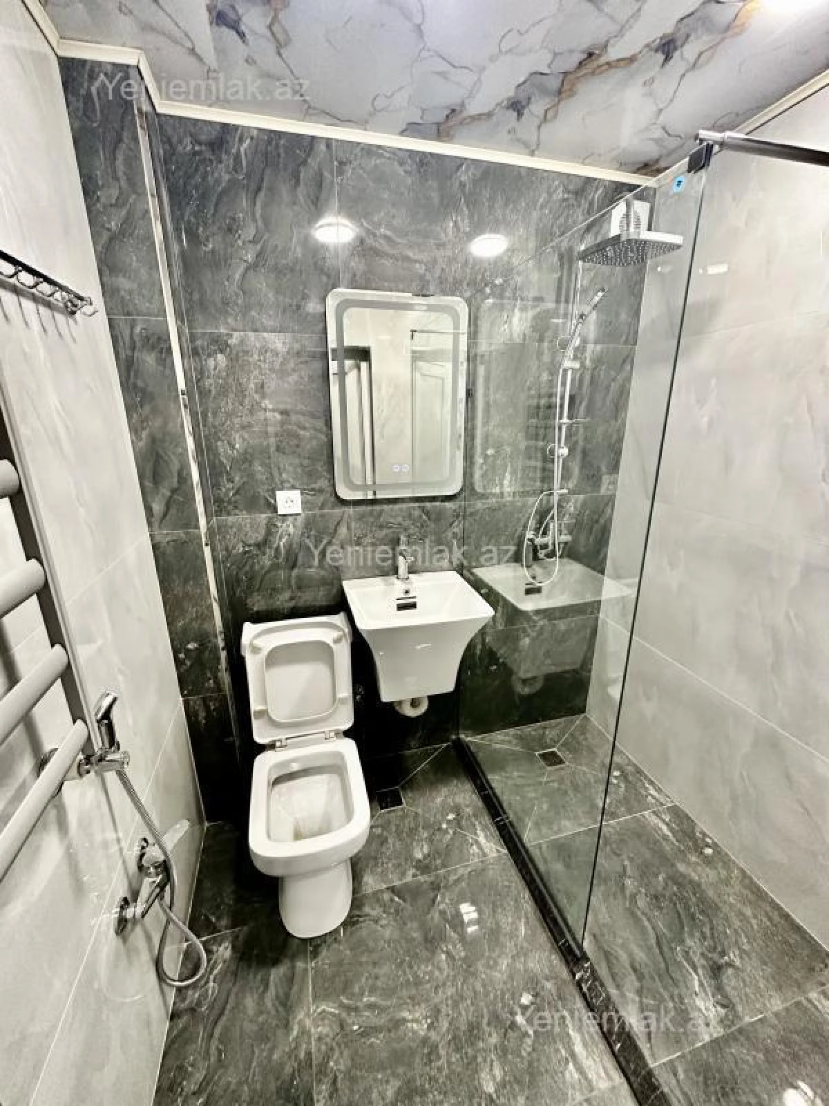 Satılır 2 otaqlı köhnə tikili 48 m²