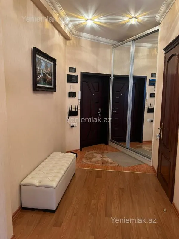 Satılır 3 otaqlı yeni tikili 109 m²