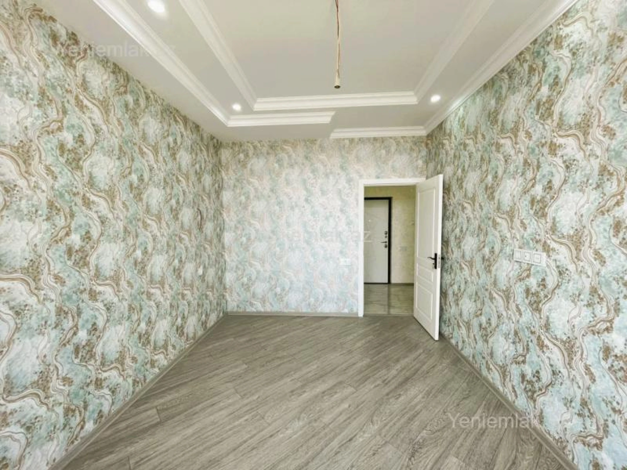 Satılır 3 otaqlı yeni tikili 85 m²