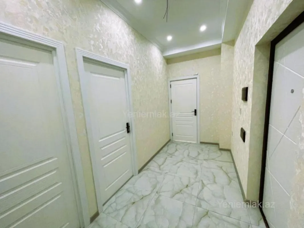 Satılır 3 otaqlı yeni tikili 85 m²