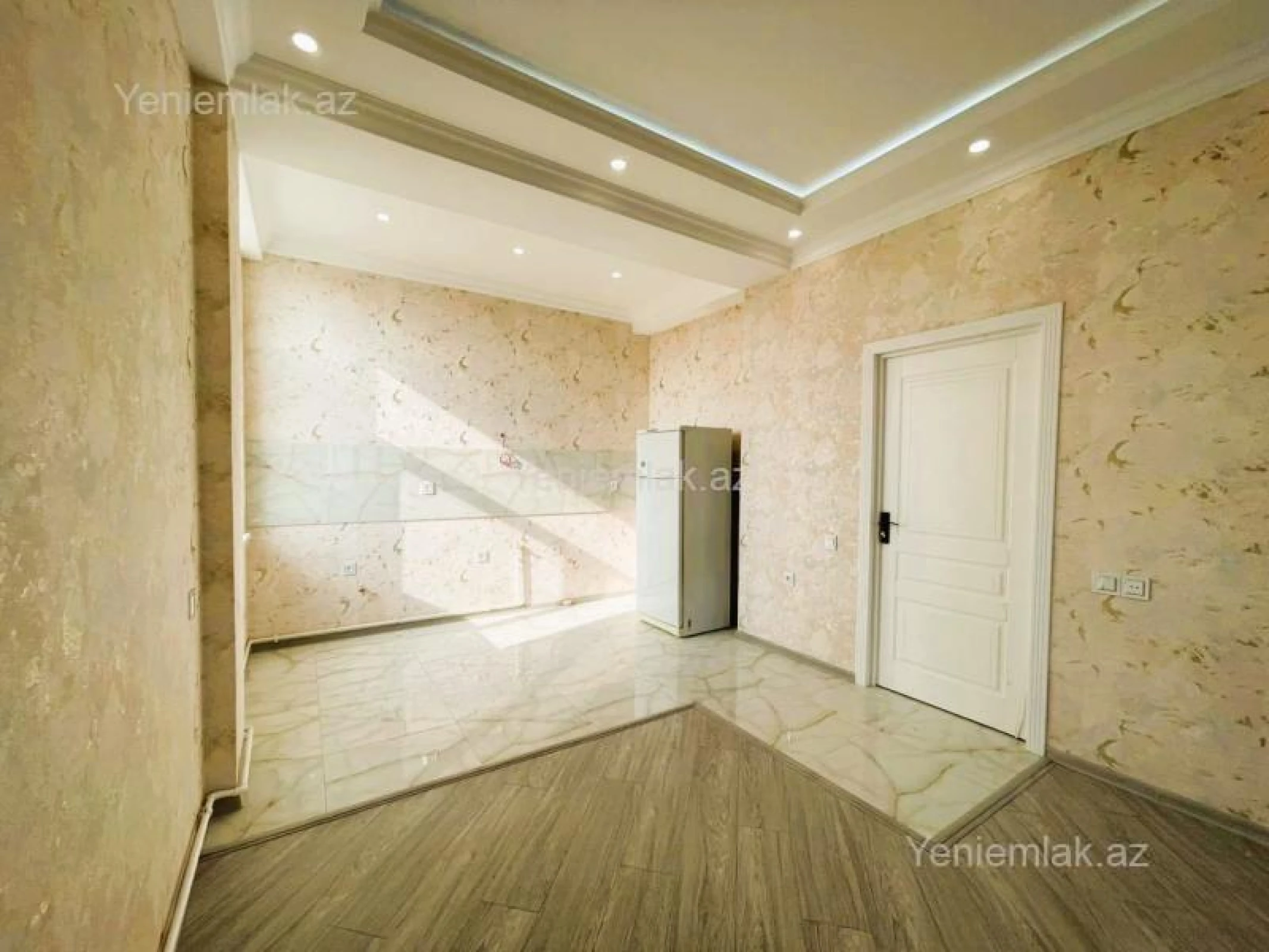 Satılır 3 otaqlı yeni tikili 85 m²