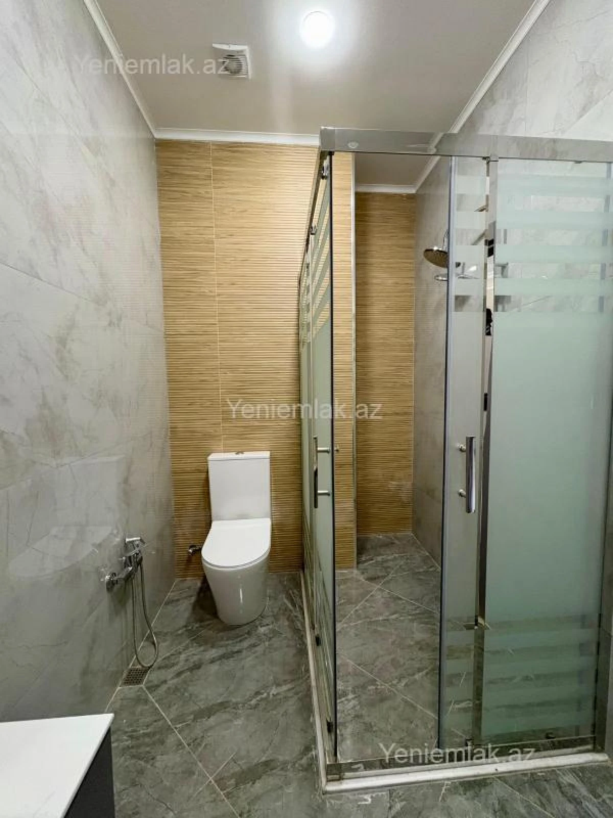 Satılır 2 otaqlı yeni tikili 82.5 m²
