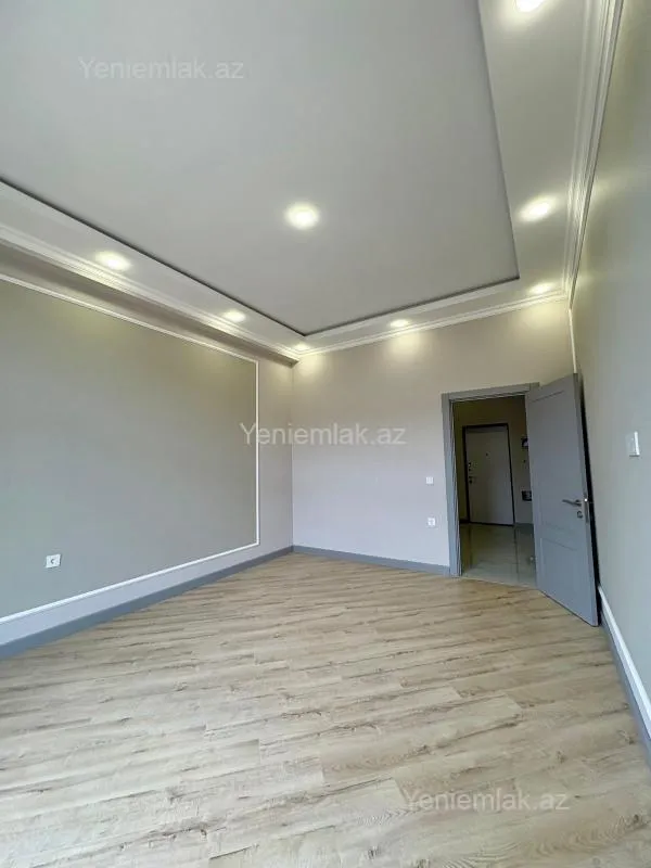 Satılır 2 otaqlı yeni tikili 82.5 m²