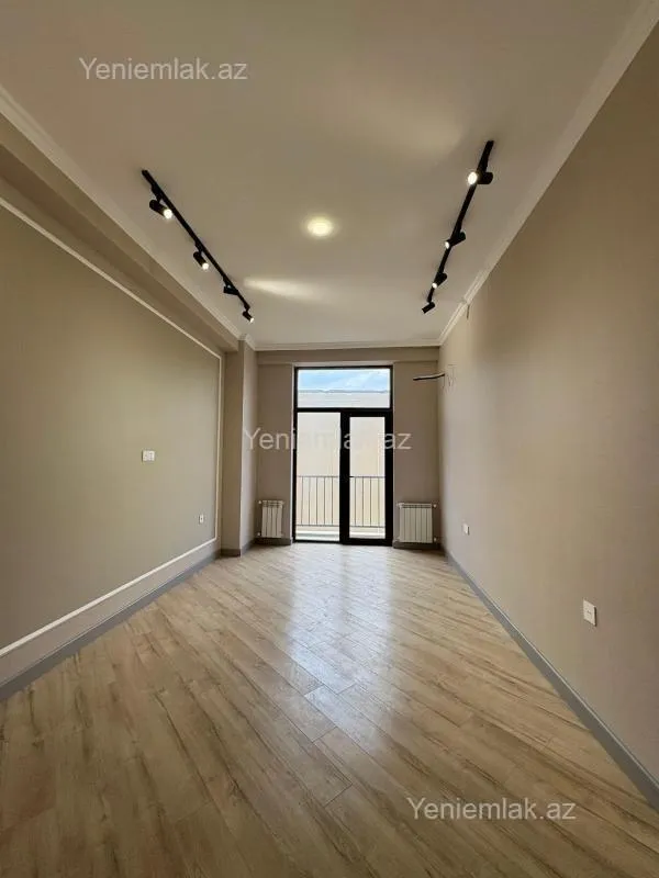 Satılır 2 otaqlı yeni tikili 82.5 m²