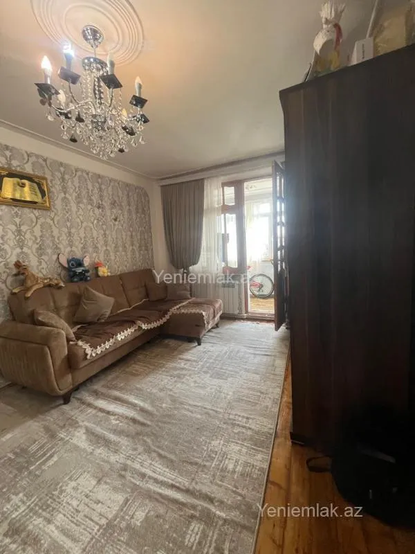 Satılır 2 otaqlı köhnə tikili 44 m²