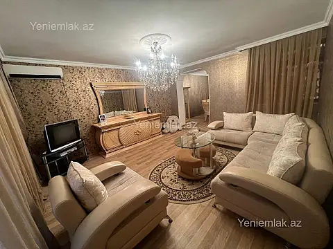 Satılır 6 otaqlı köhnə tikili 150 m²
