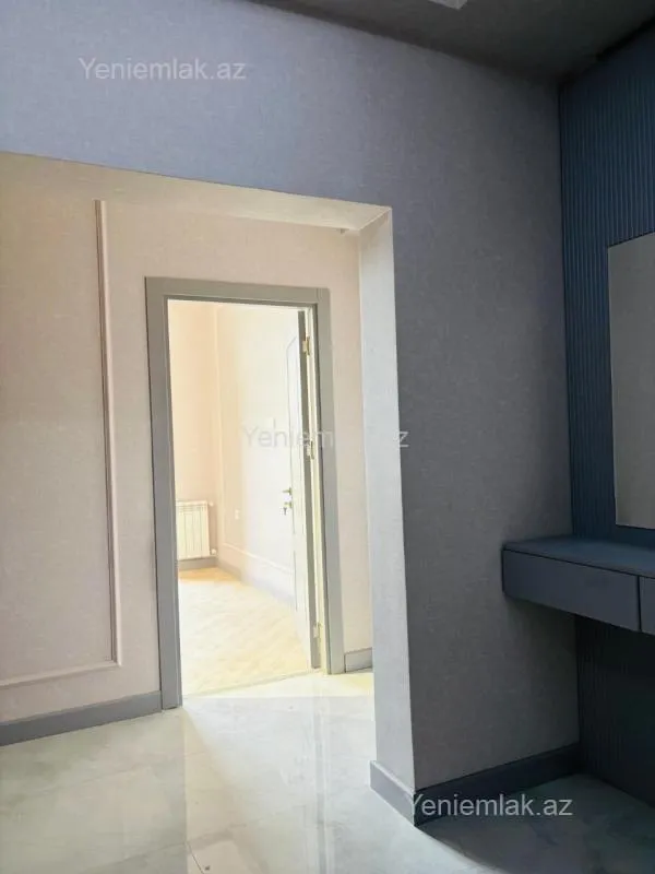 Satılır 3 otaqlı yeni tikili 82.5 m²