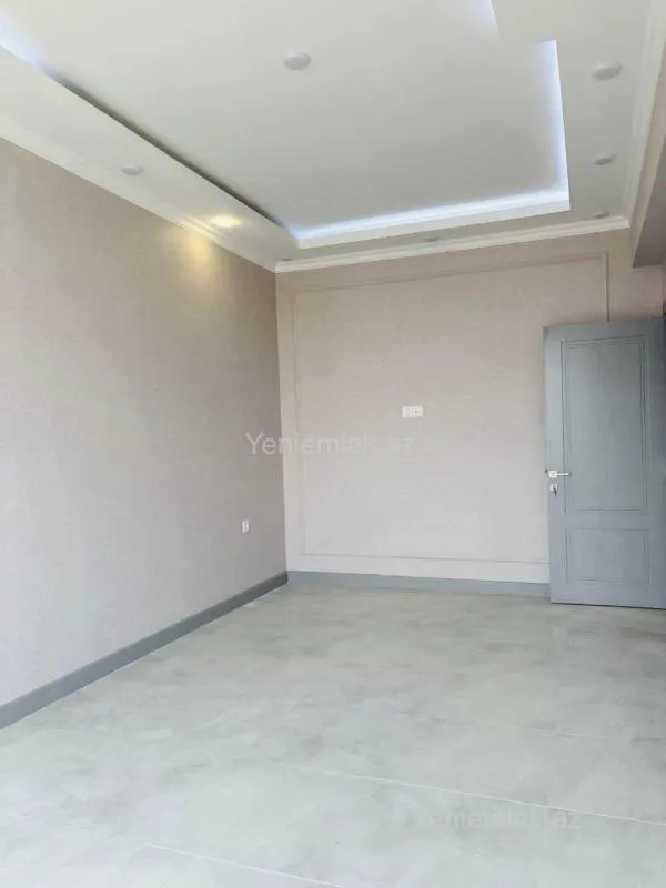 Satılır 3 otaqlı yeni tikili 82.5 m²