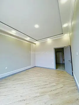 Satılır 2 otaqlı yeni tikili 82.5 m²