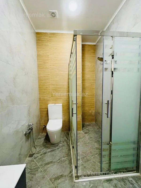 Satılır 2 otaqlı yeni tikili 82.5 m²