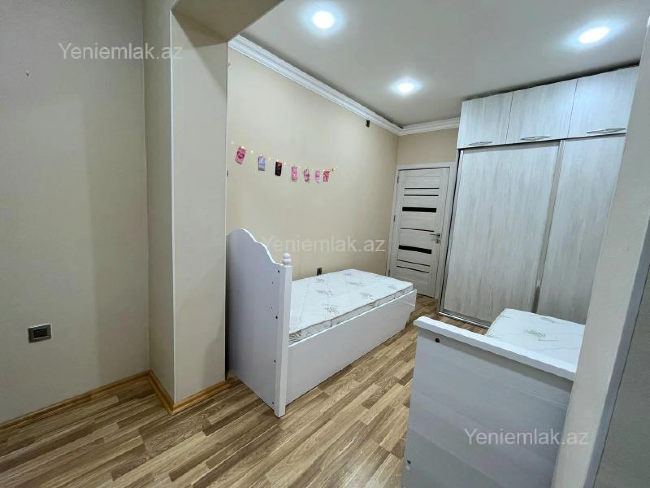 Satılır 3 otaqlı köhnə tikili 62 m²
