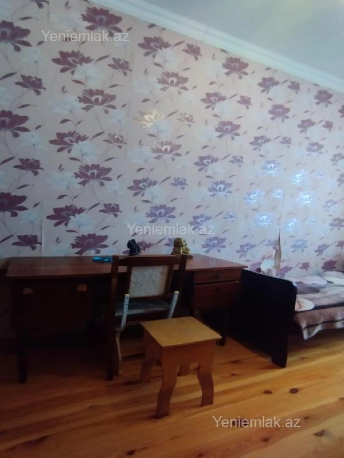 Satılır 6 otaqlı həyət evi 240 m²