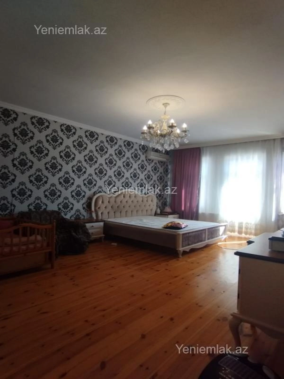 Satılır 6 otaqlı həyət evi 240 m²