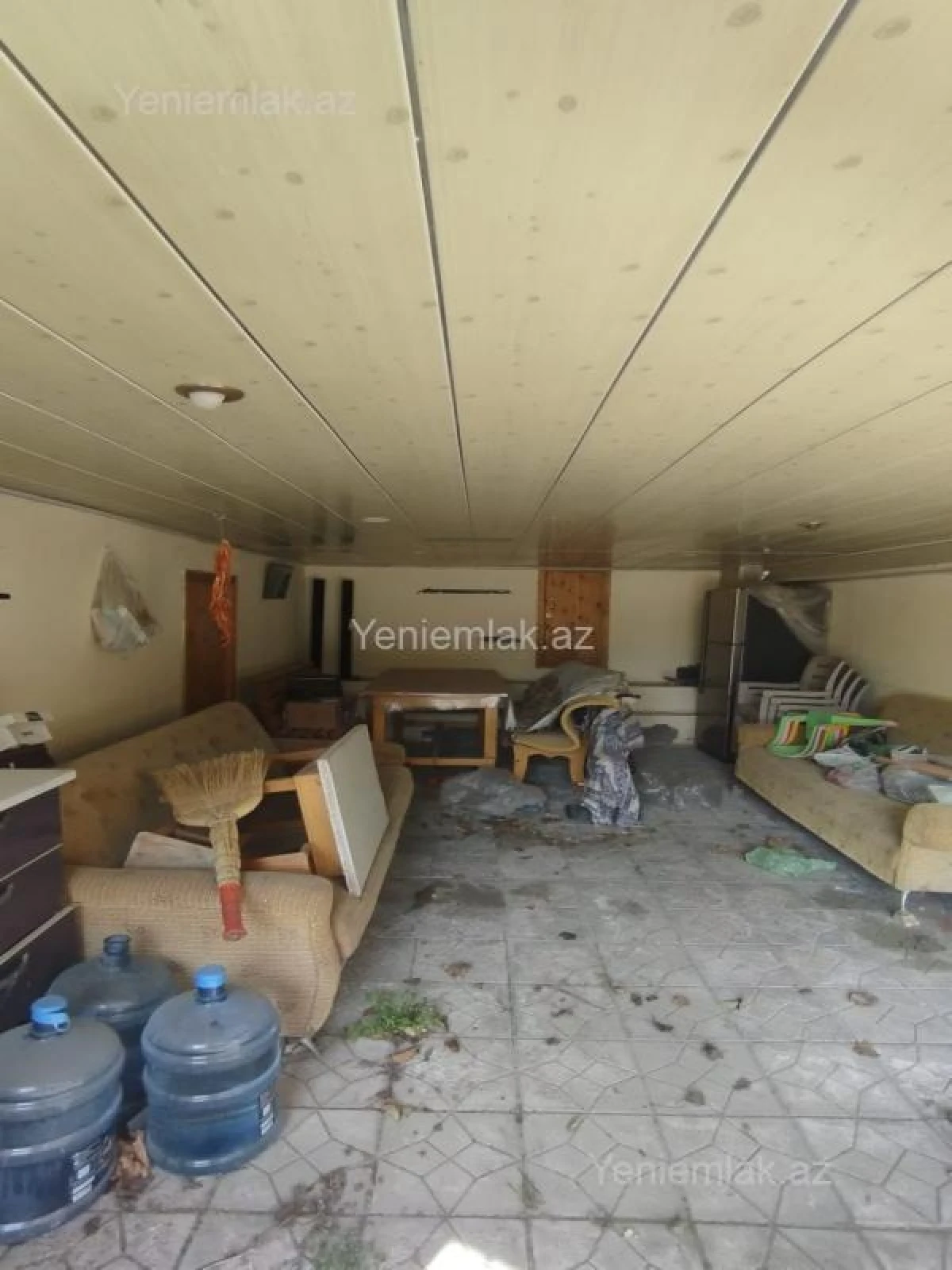 Satılır 6 otaqlı həyət evi 240 m²