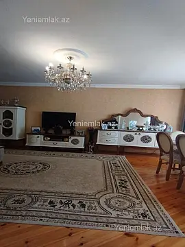 Satılır 6 otaqlı həyət evi 240 m²