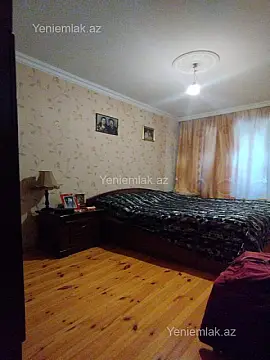 Satılır 6 otaqlı həyət evi 240 m²