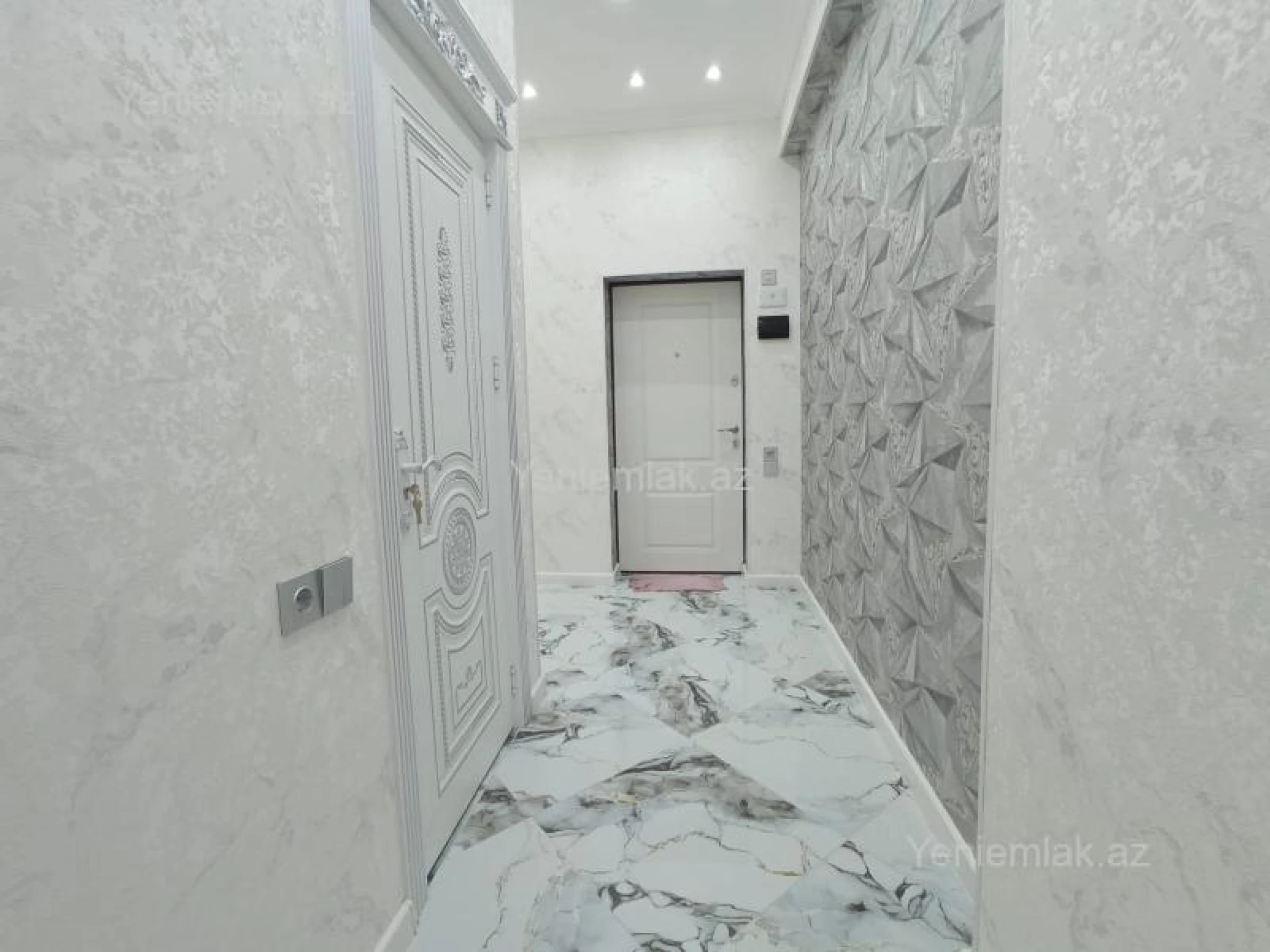 Satılır 2 otaqlı yeni tikili 52 m²