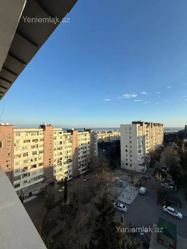 Satılır 5 otaqlı köhnə tikili 120 m²