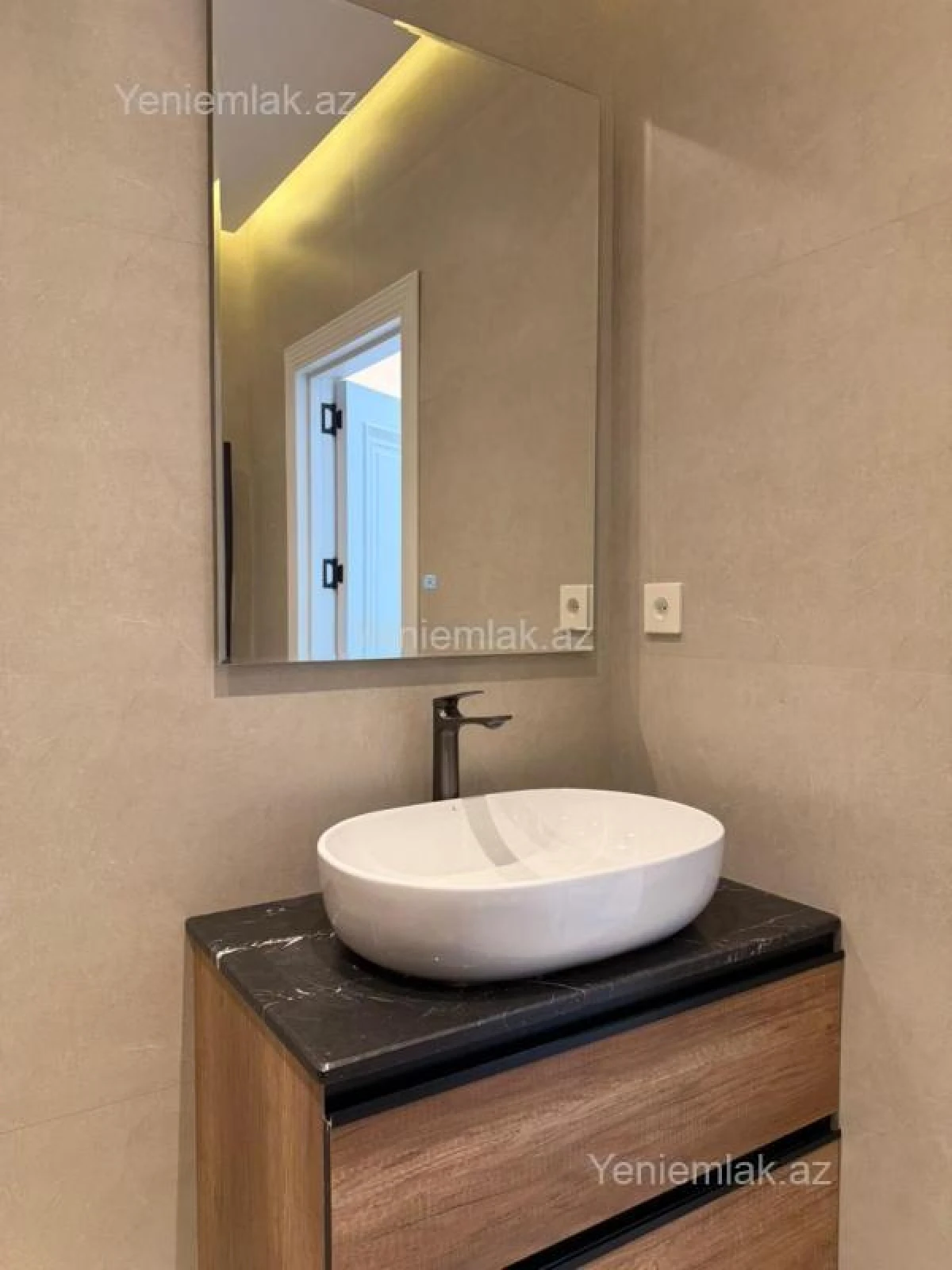 Satılır 5 otaqlı köhnə tikili 120 m²