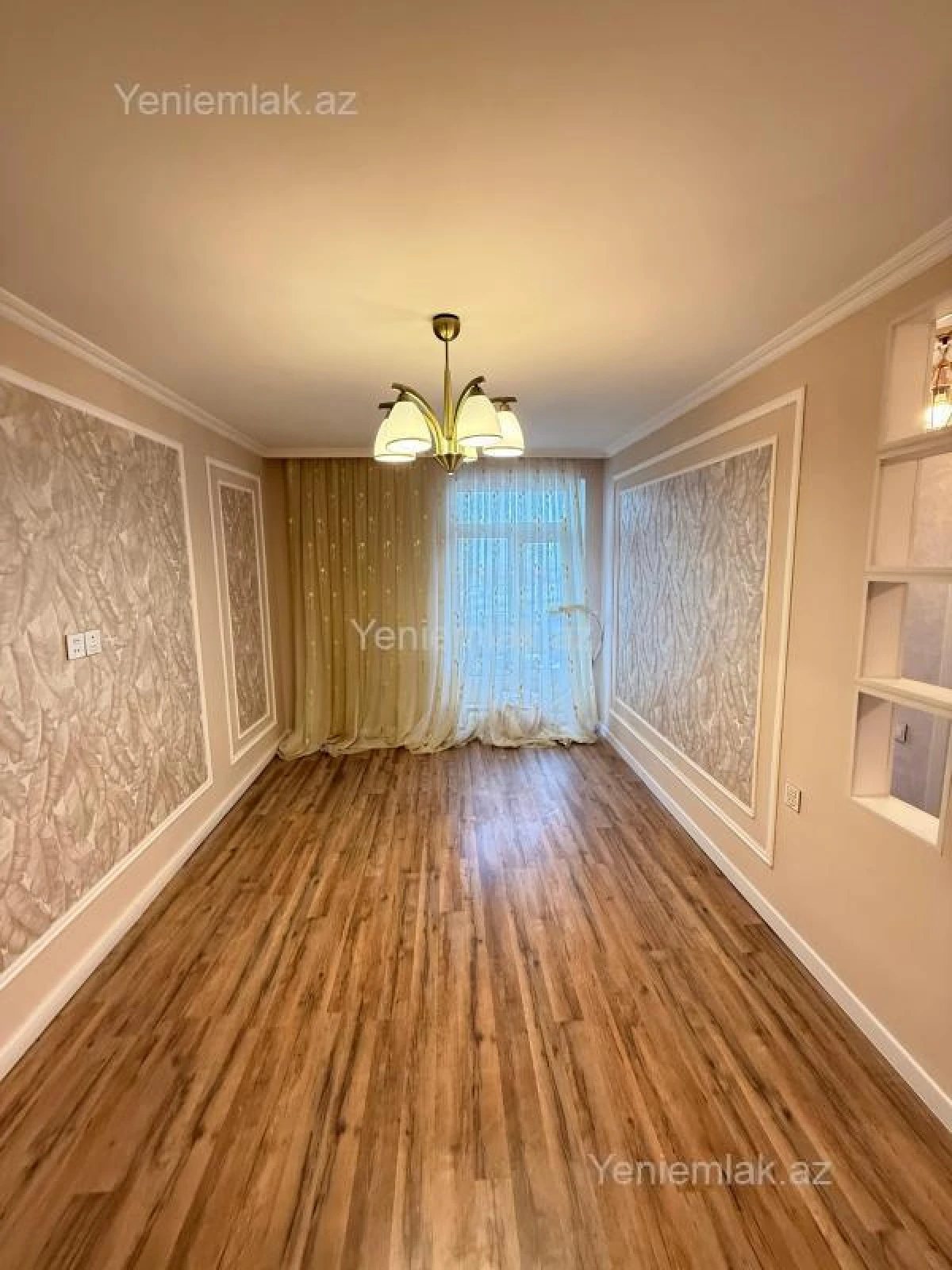 Satılır 2 otaqlı köhnə tikili 55 m²
