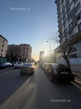 Satılır 4 otaqlı obyekt 670 m²