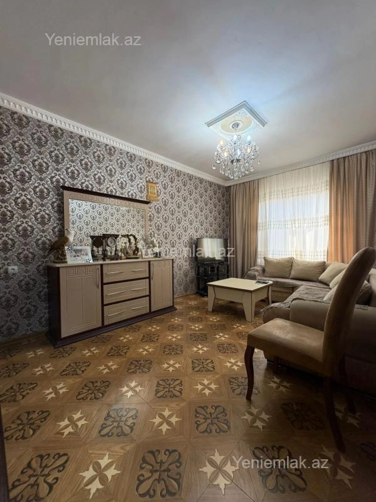 Satılır 5 otaqlı köhnə tikili 110 m²