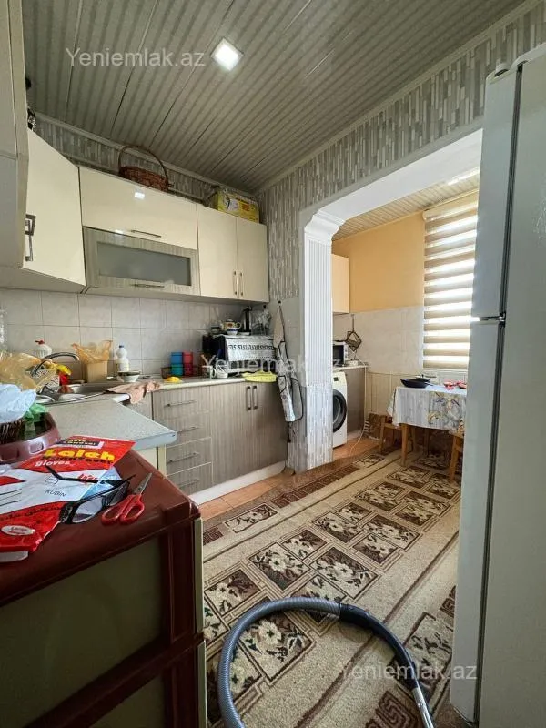 Satılır 5 otaqlı köhnə tikili 110 m²