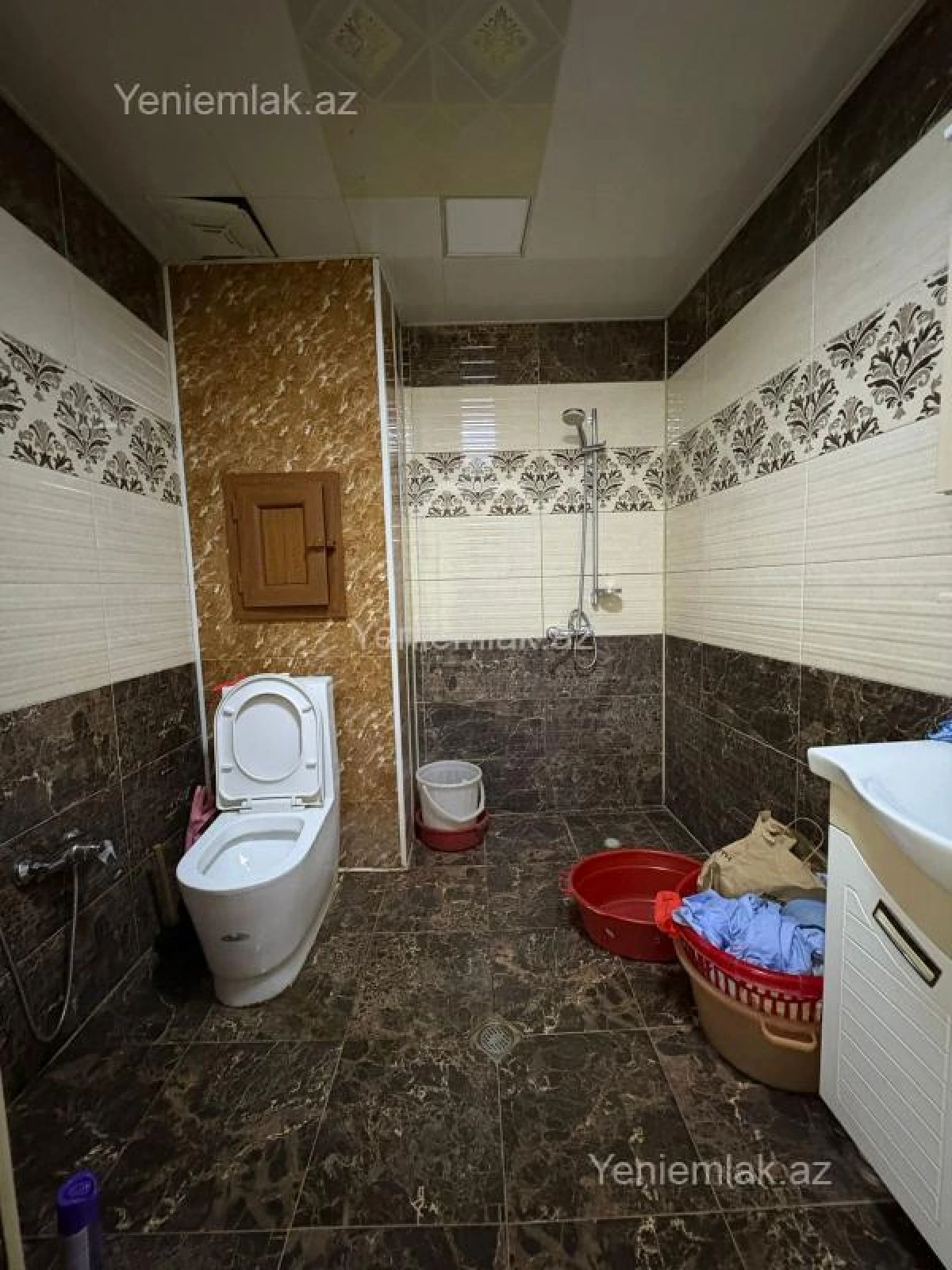 Satılır 5 otaqlı köhnə tikili 110 m²