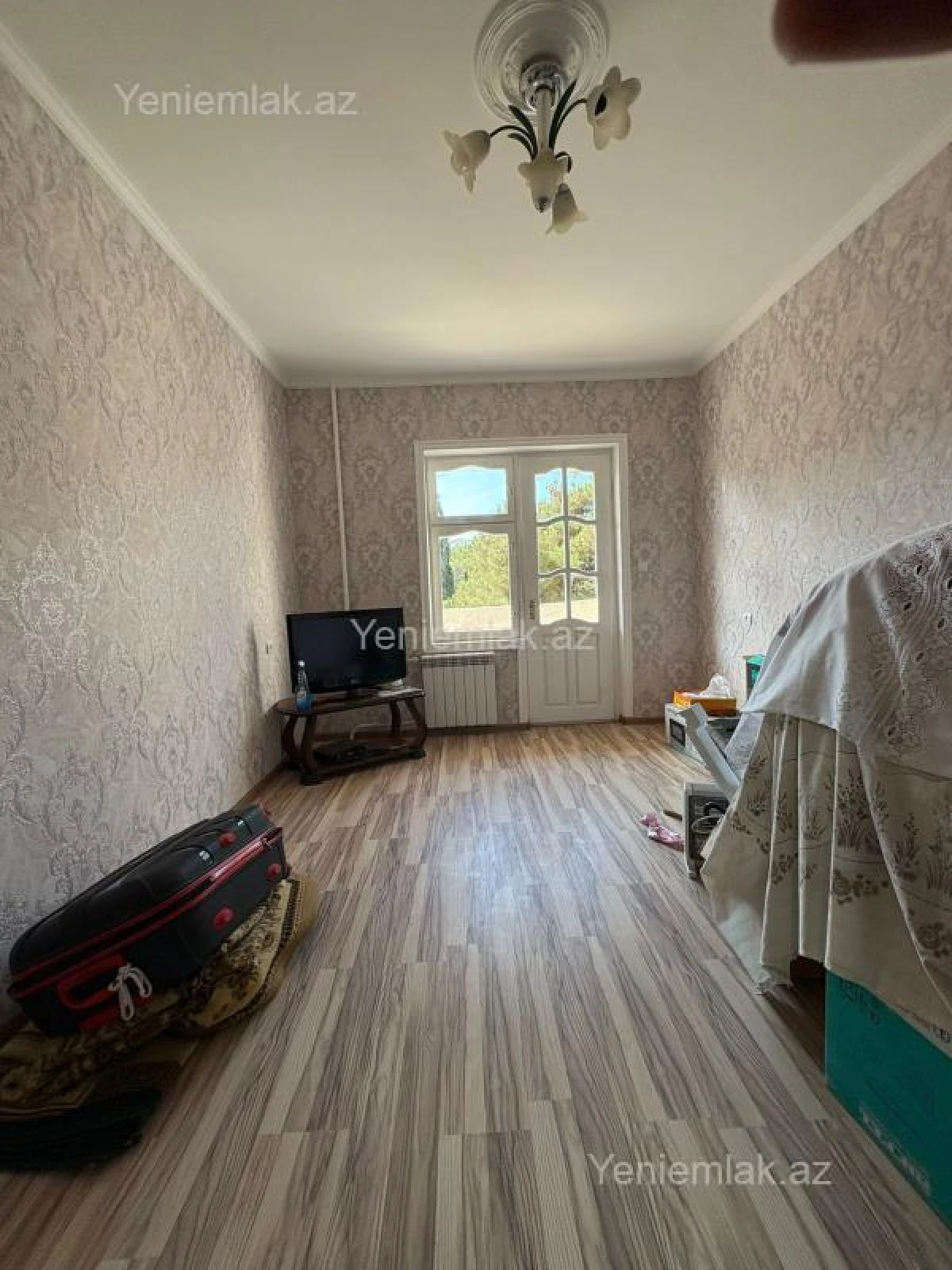 Satılır 5 otaqlı köhnə tikili 110 m²