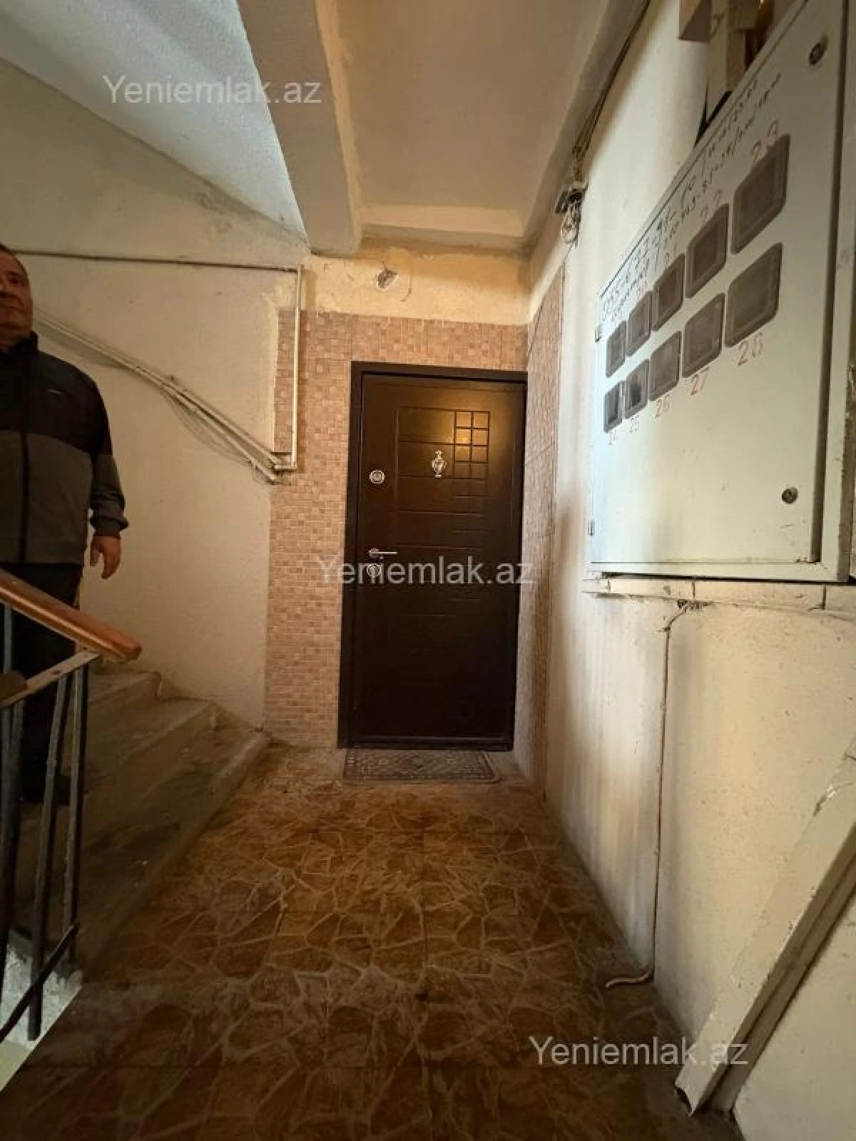 Satılır 5 otaqlı köhnə tikili 110 m²