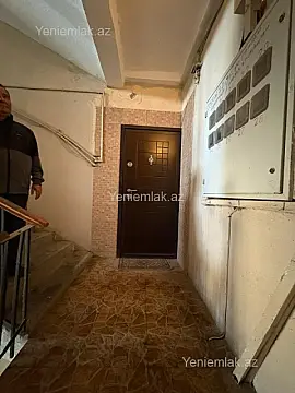 Satılır 5 otaqlı köhnə tikili 110 m²