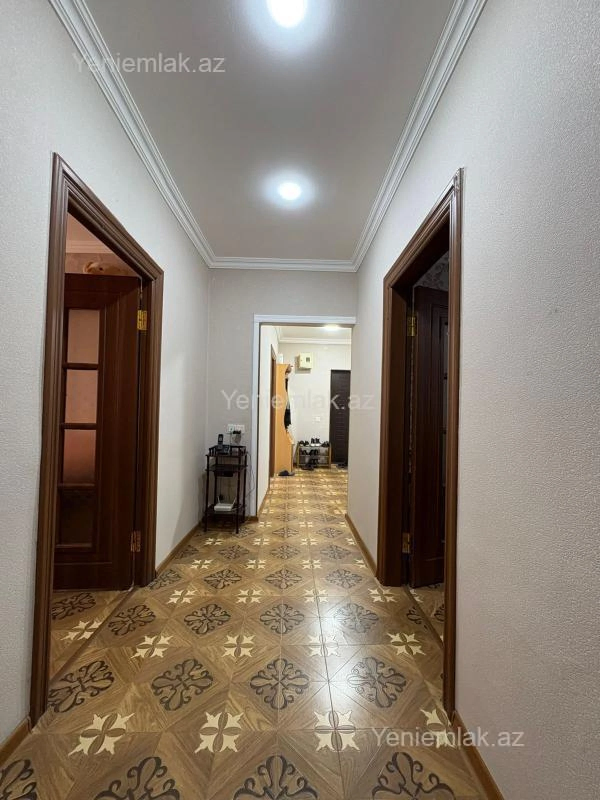 Satılır 5 otaqlı köhnə tikili 110 m²