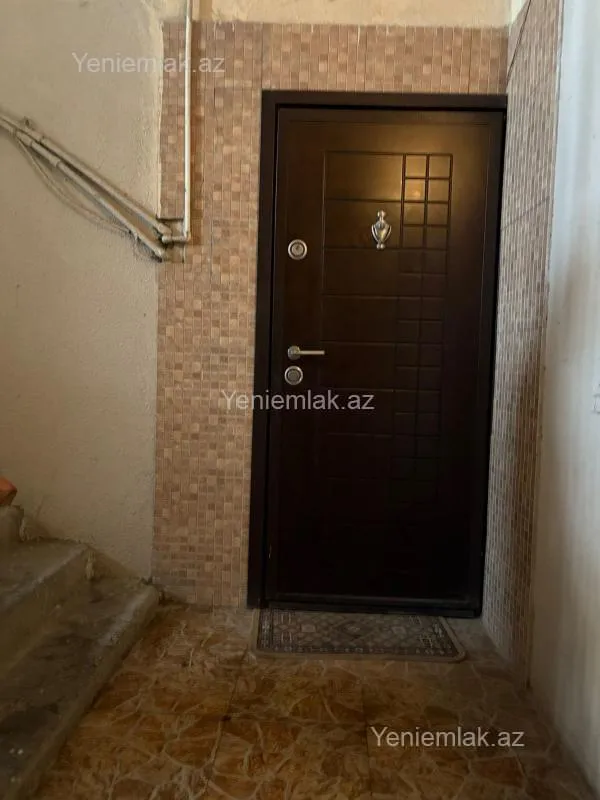 Satılır 5 otaqlı köhnə tikili 110 m²
