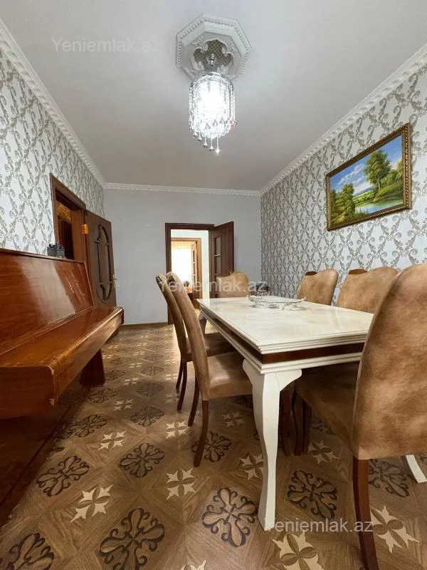 Satılır 5 otaqlı köhnə tikili 110 m²