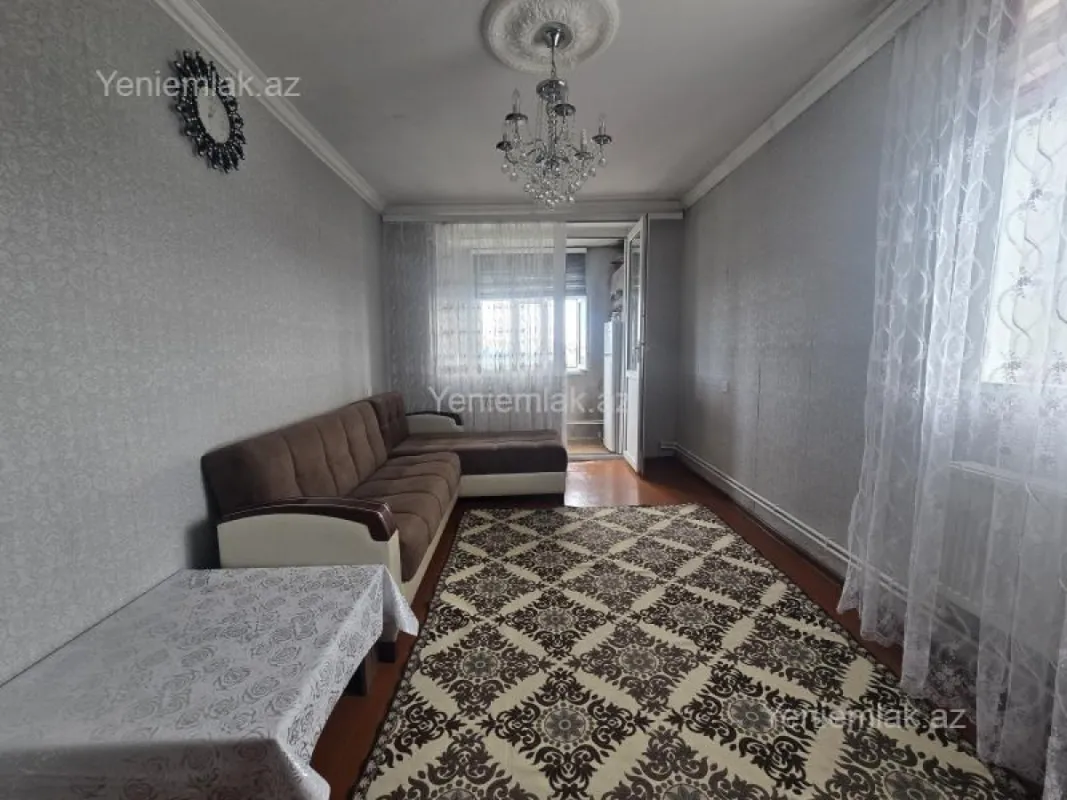 Satılır 1 otaqlı köhnə tikili 36 m²