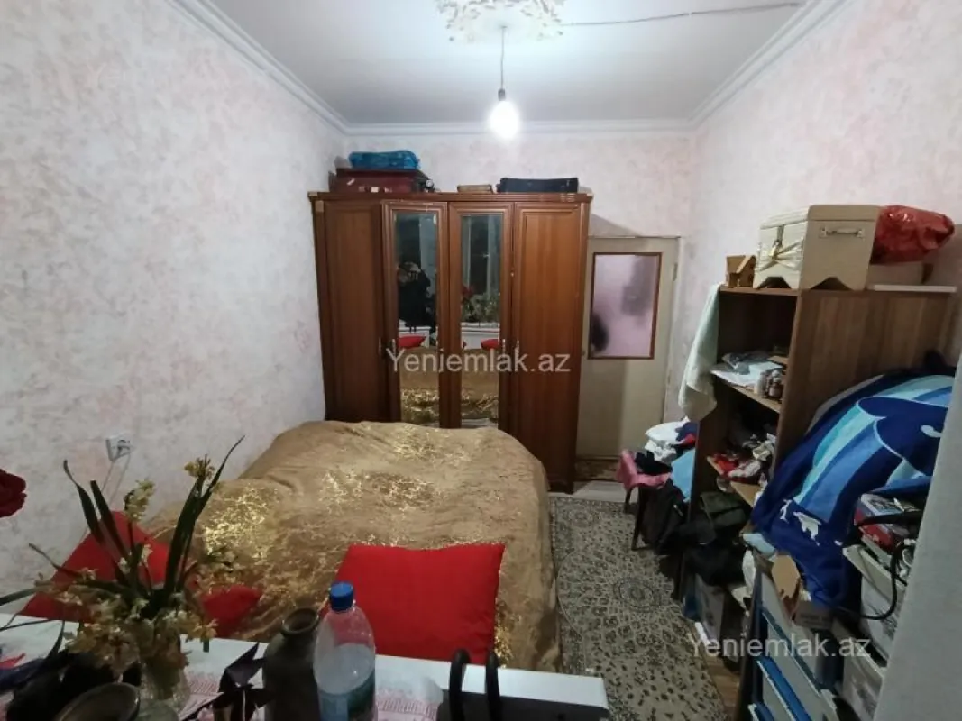Satılır 2 otaqlı köhnə tikili 41 m²