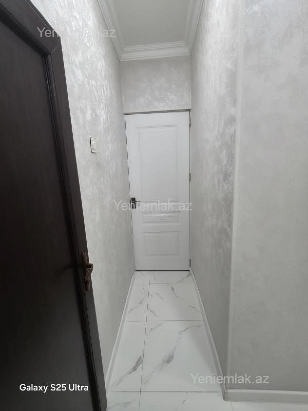 Satılır 2 otaqlı köhnə tikili 60 m²