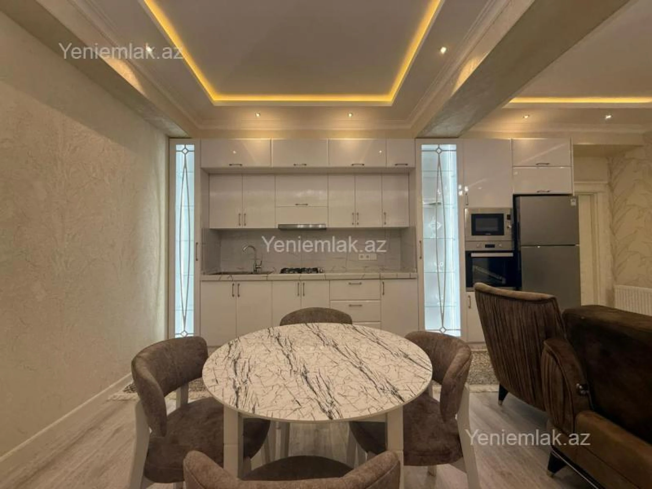 Satılır 3 otaqlı yeni tikili 93 m²