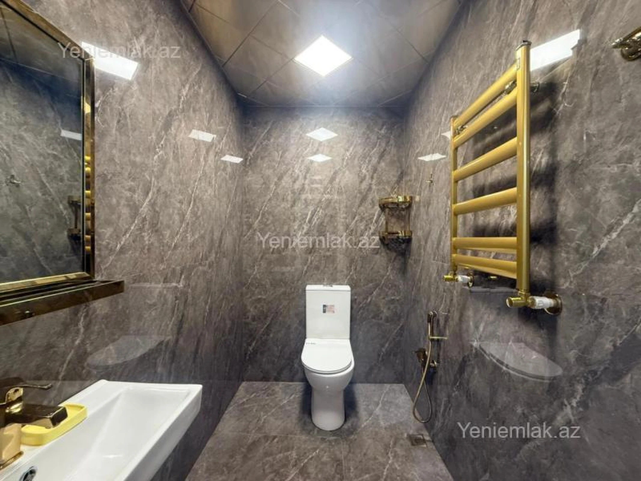 Satılır 3 otaqlı yeni tikili 93 m²