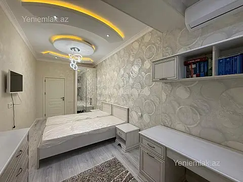 Satılır 3 otaqlı yeni tikili 93 m²