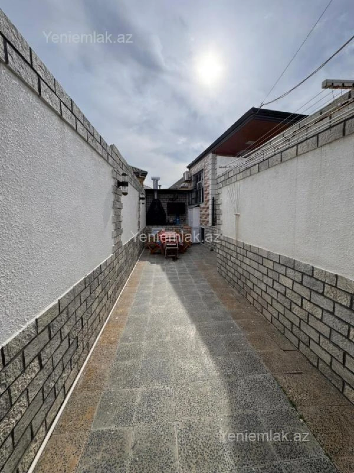 Satılır 2 otaqlı həyət evi 60 m²