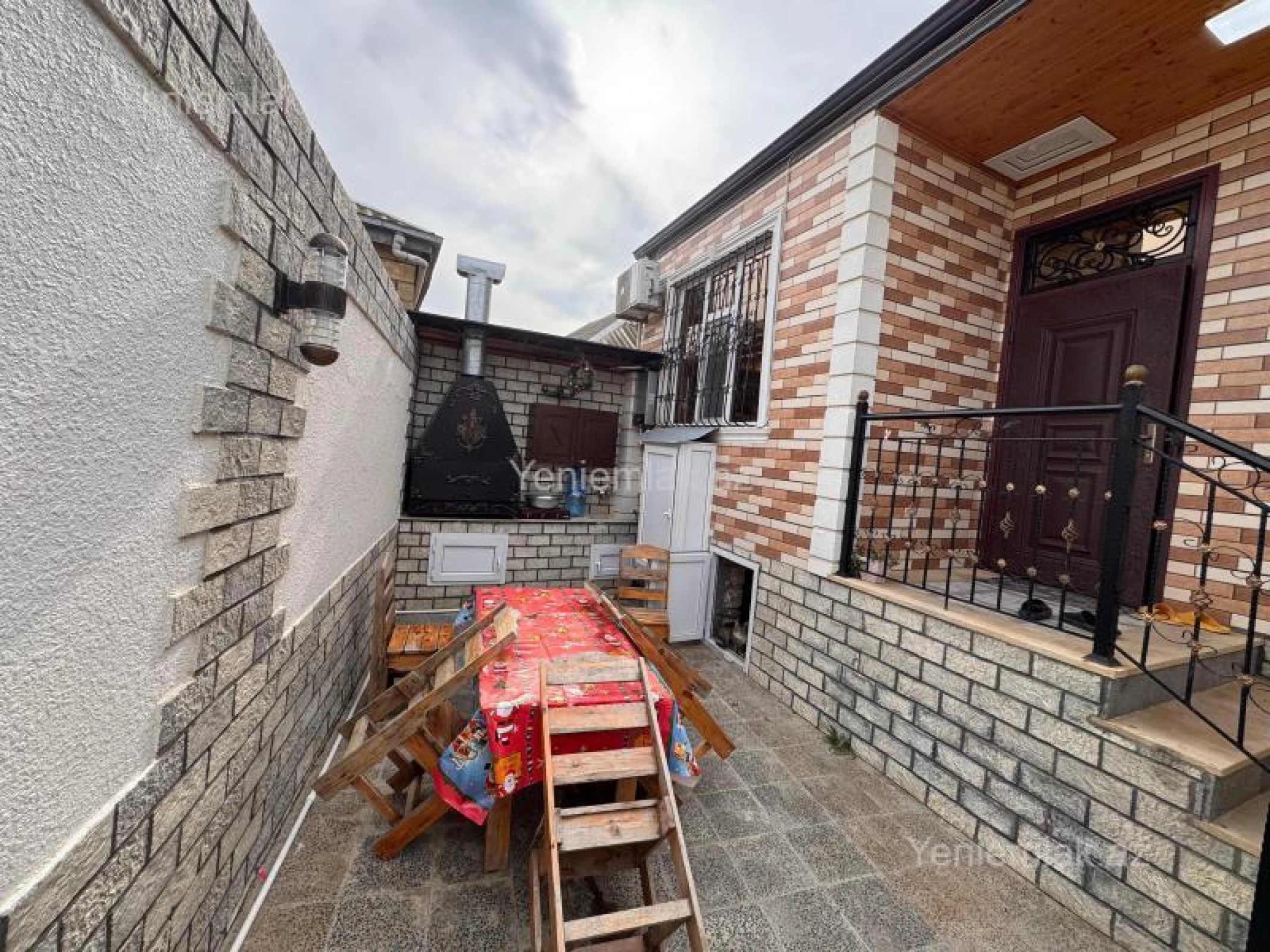 Satılır 2 otaqlı həyət evi 60 m²