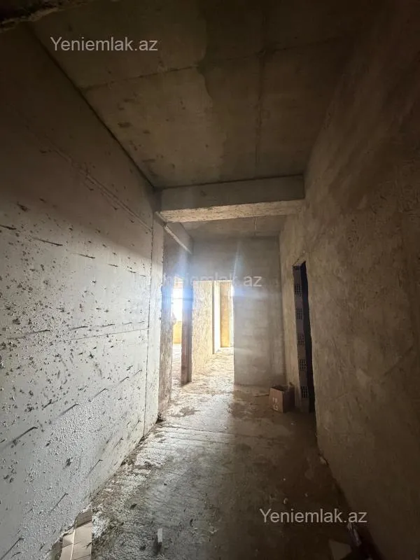 Satılır 3 otaqlı yeni tikili 130 m²