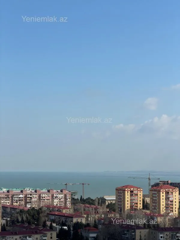 Satılır 3 otaqlı yeni tikili 130 m²