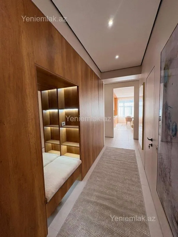 Satılır 3 otaqlı yeni tikili 108 m²