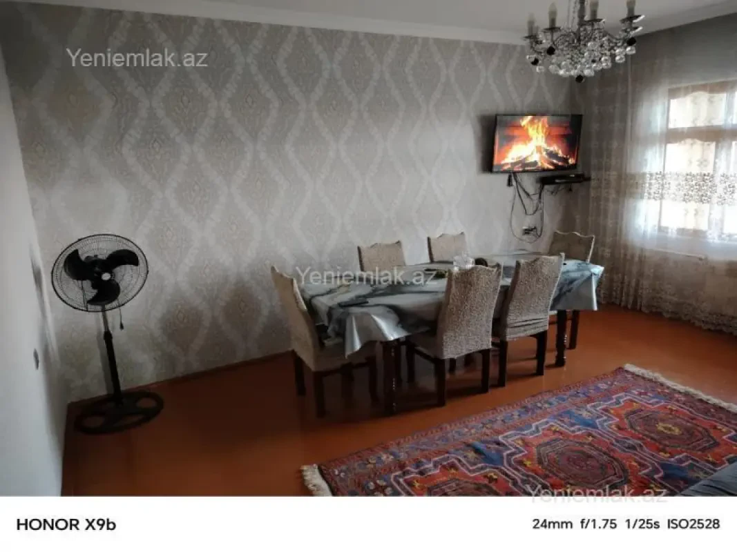 Satılır 4 otaqlı köhnə tikili 93 m²