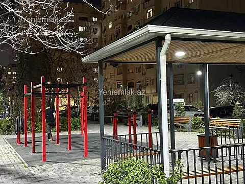 Satılır 3 otaqlı köhnə tikili 80 m² — Bakı, Nizami 3 otaq 80.00 m²