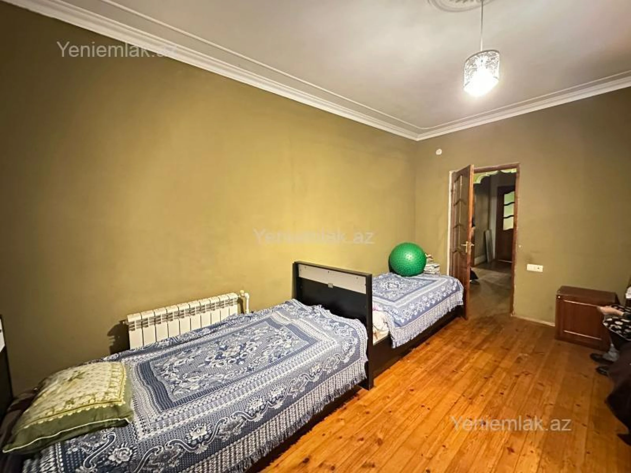 Satılır 3 otaqlı köhnə tikili 80 m²