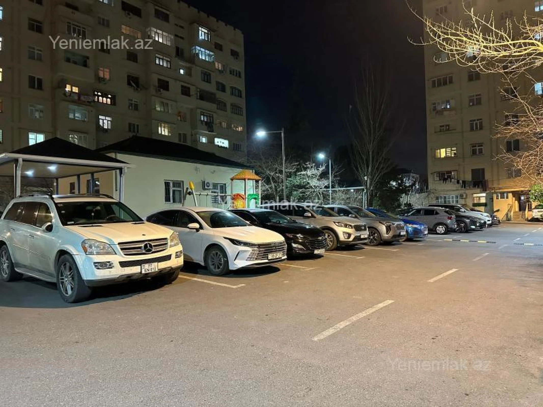 Satılır 3 otaqlı köhnə tikili 80 m²