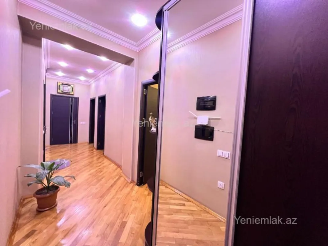 Satılır 3 otaqlı yeni tikili 92 m²
